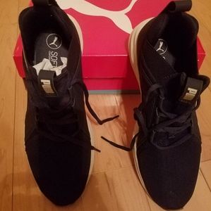 Men's Puma sneakers